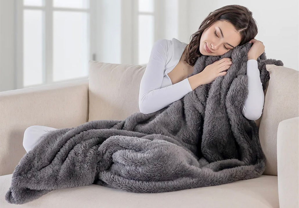 Thrown Blanket Thrown Blanket